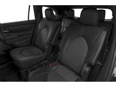 2022 Toyota Highlander XLE Sport Utility 4D