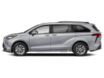 2022 Toyota Sienna XLE Minivan 4D