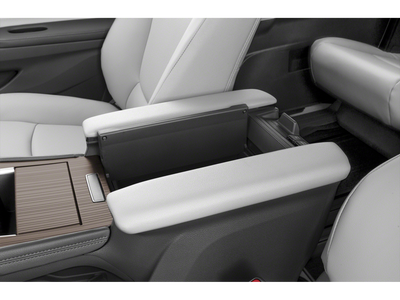 2022 Toyota Sienna XLE Minivan 4D