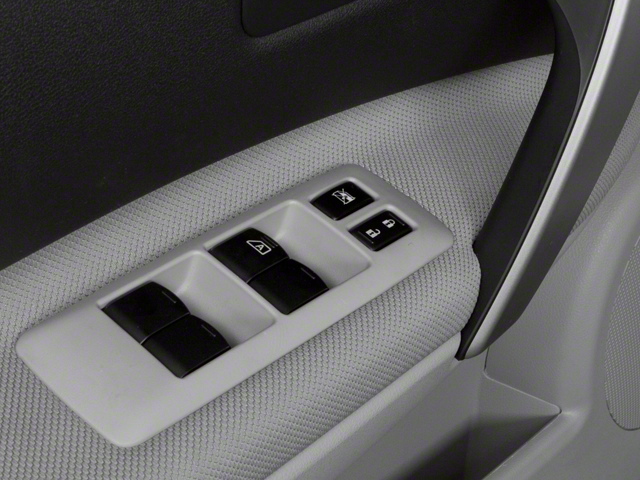 2013 Nissan Rogue S Sport Utility 4D