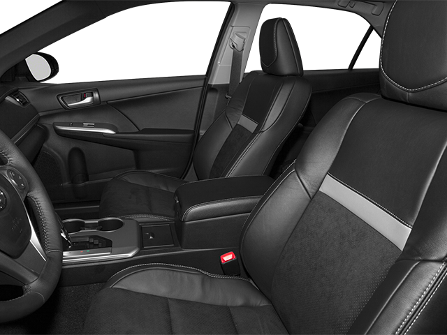 2013 Toyota Camry SE Sedan 4D