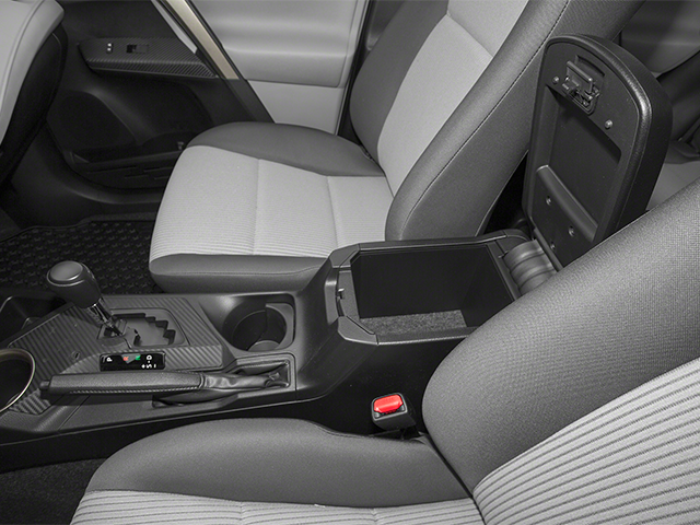 2013 Toyota RAV4 LE Sport Utility 4D