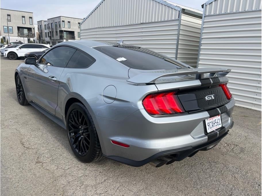 2022 Ford Mustang GT Premium Coupe 2D