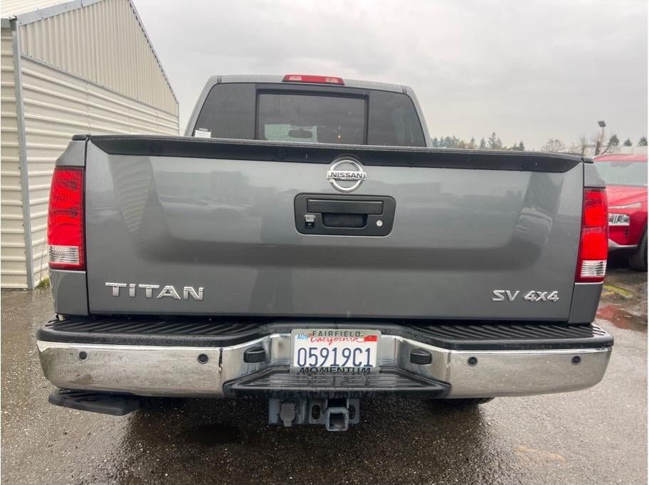 2013 Nissan Titan Crew Cab SV Pickup 4D 5 1/2 ft