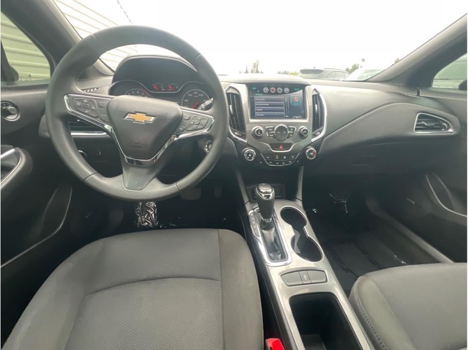 2018 Chevrolet Cruze LT Hatchback 4D