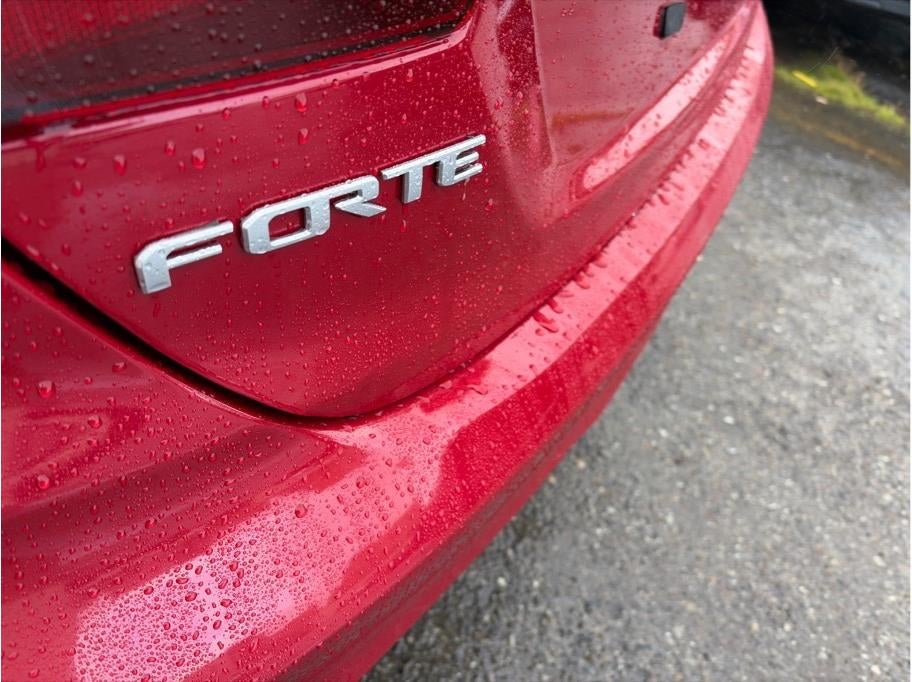 2023 Kia Forte LXS Sedan 4D