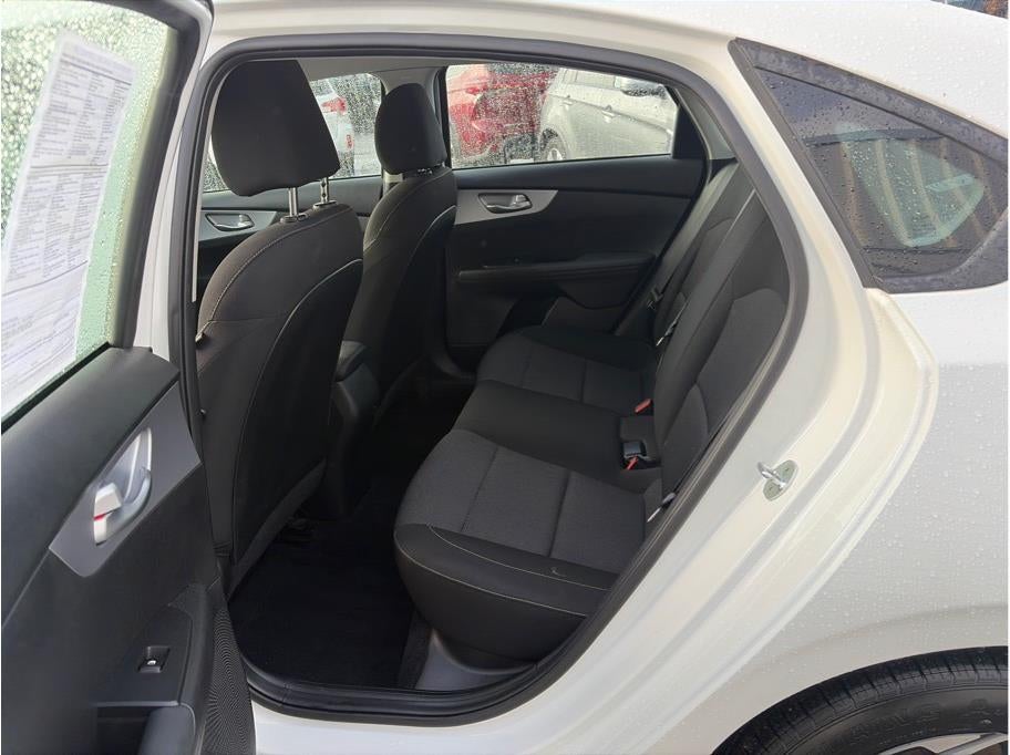 2023 Kia Forte LXS Sedan 4D