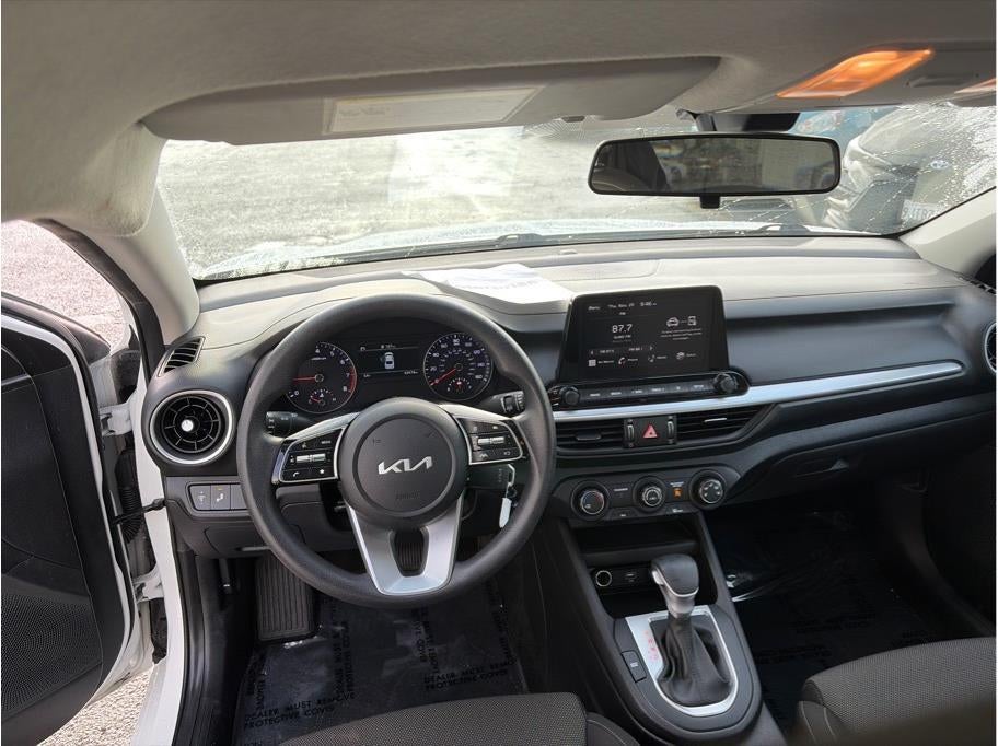 2023 Kia Forte LXS Sedan 4D