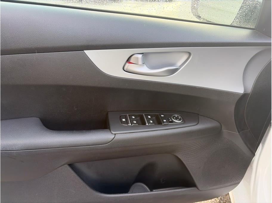 2023 Kia Forte LXS Sedan 4D