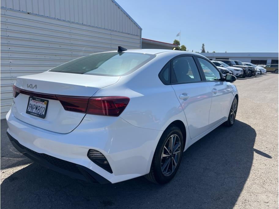 2024 Kia Forte LXS Sedan 4D