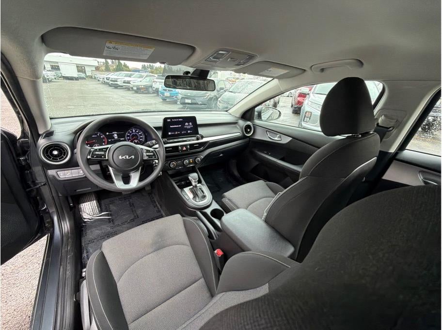 2022 Kia Forte LXS Sedan 4D