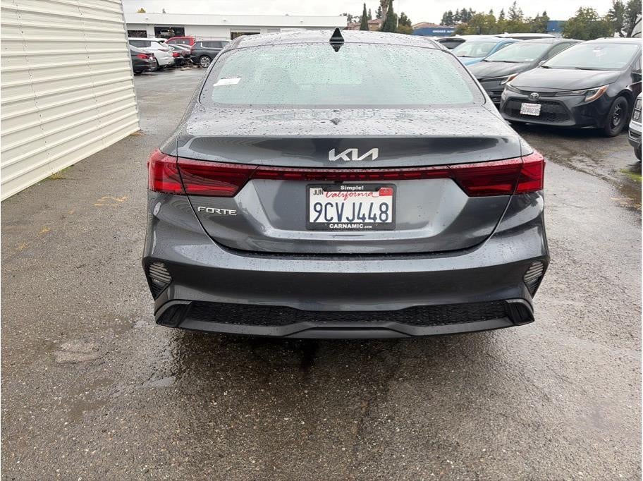 2022 Kia Forte LXS Sedan 4D