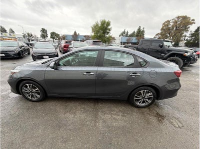 2022 Kia Forte LXS Sedan 4D