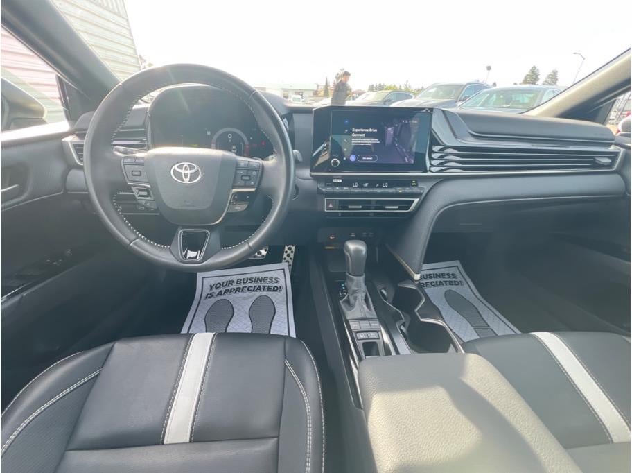 2025 Toyota Camry SE Sedan 4D