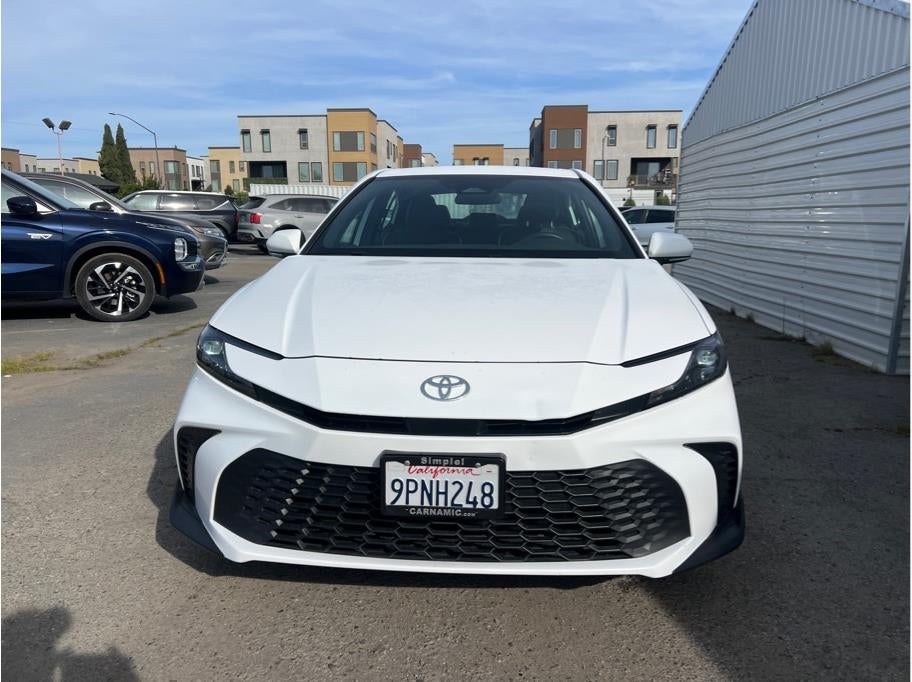 2025 Toyota Camry SE Sedan 4D
