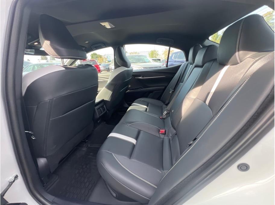 2025 Toyota Camry SE Sedan 4D