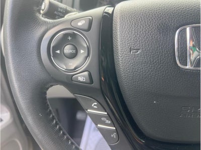 2016 Honda Pilot Touring Sport Utility 4D
