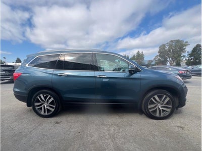 2016 Honda Pilot Touring Sport Utility 4D