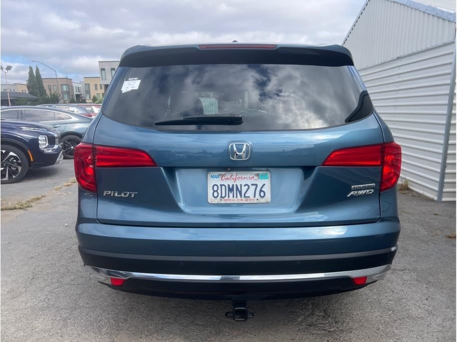 2016 Honda Pilot Touring Sport Utility 4D