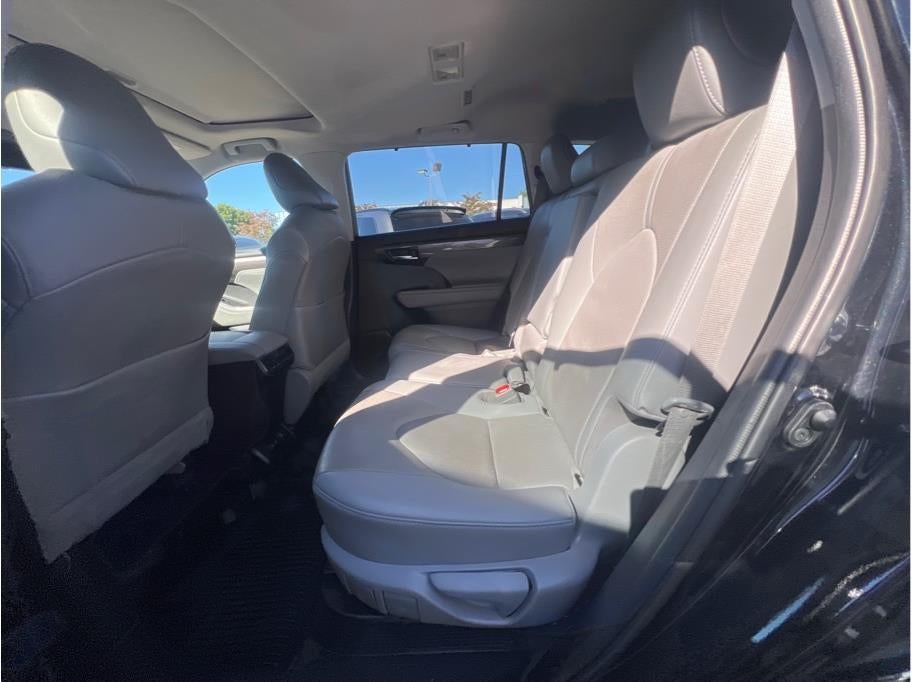 2021 Toyota Highlander Hybrid Limited Sport Utility 4D