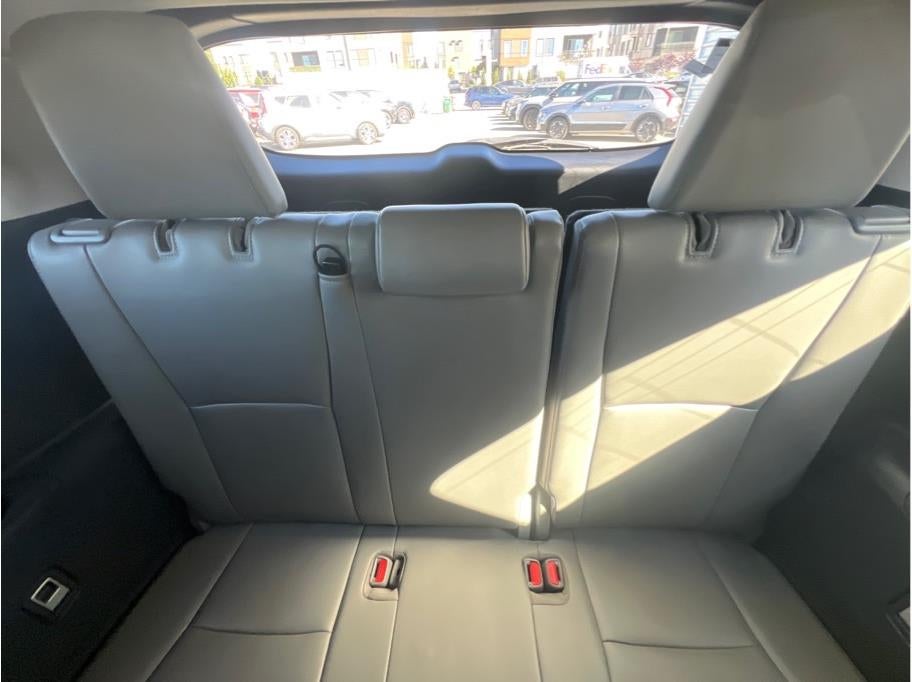 2021 Toyota Highlander Hybrid Limited Sport Utility 4D