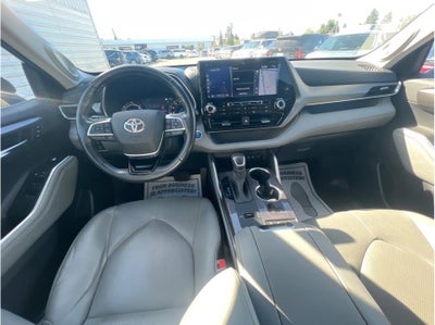 2021 Toyota Highlander Hybrid Limited Sport Utility 4D