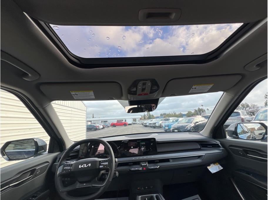 2026 Kia EV9 Light Long Range