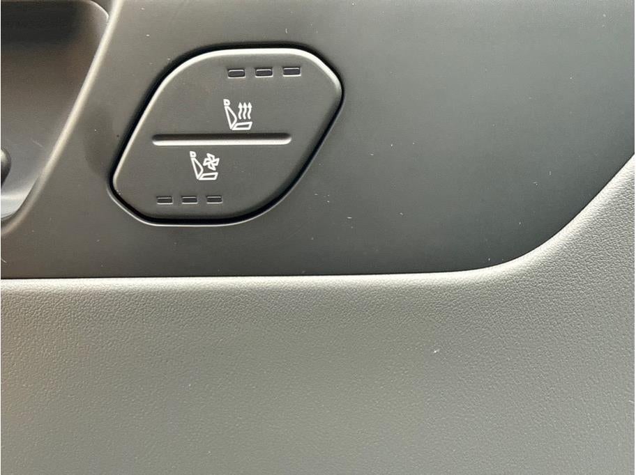 2026 Kia EV9 Light Long Range