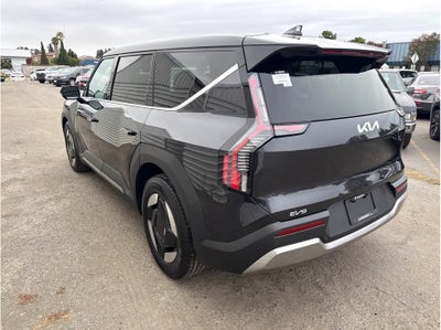 2026 Kia EV9 Light Long Range