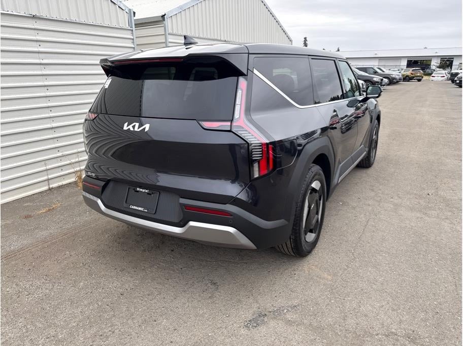 2026 Kia EV9 Light Long Range