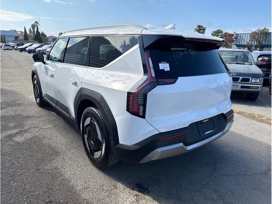 2026 Kia EV9 Wind