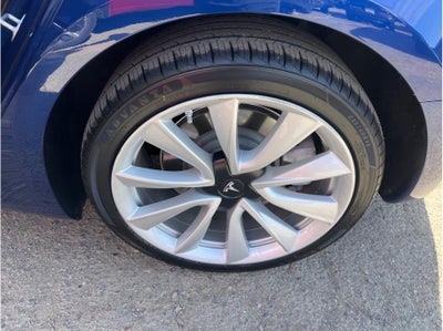 2020 Tesla Model 3 Long Range Sedan 4D