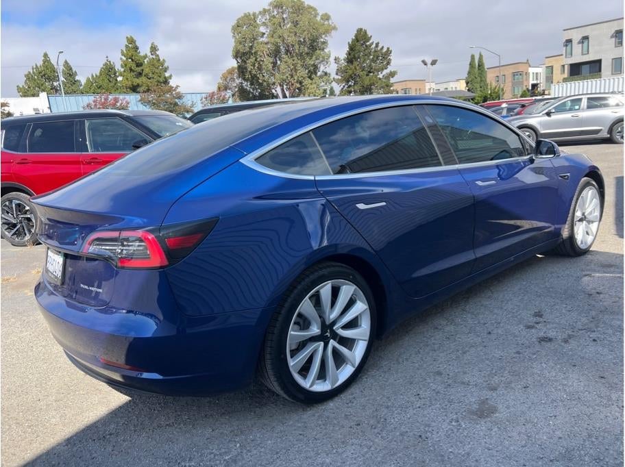 2020 Tesla Model 3 Long Range Sedan 4D