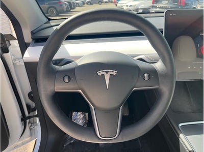2025 Tesla Model Y Long Range Sport Utility 4D