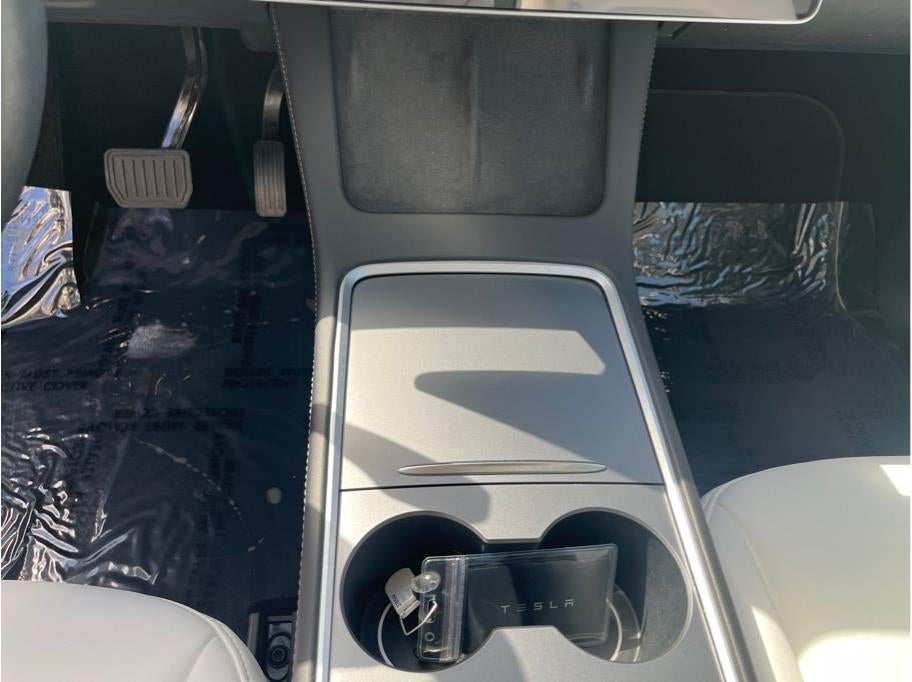 2025 Tesla Model Y Long Range Sport Utility 4D