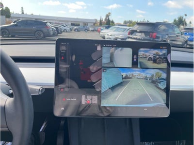 2025 Tesla Model Y Long Range Sport Utility 4D