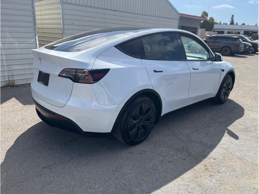 2025 Tesla Model Y Long Range Sport Utility 4D