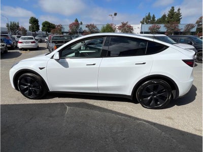 2025 Tesla Model Y Long Range Sport Utility 4D
