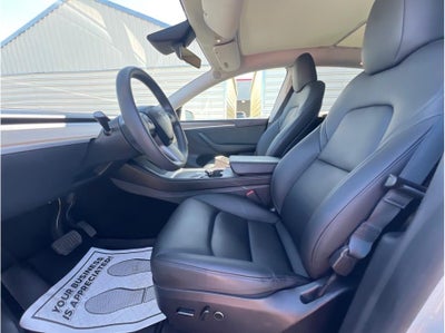 2023 Tesla Model Y Long Range Sport Utility 4D