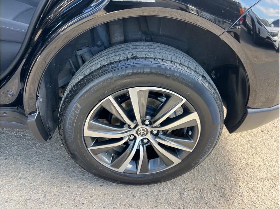 2021 Toyota Venza LE Sport Utility 4D