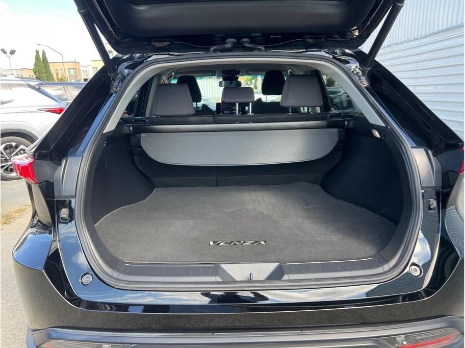 2021 Toyota Venza LE Sport Utility 4D
