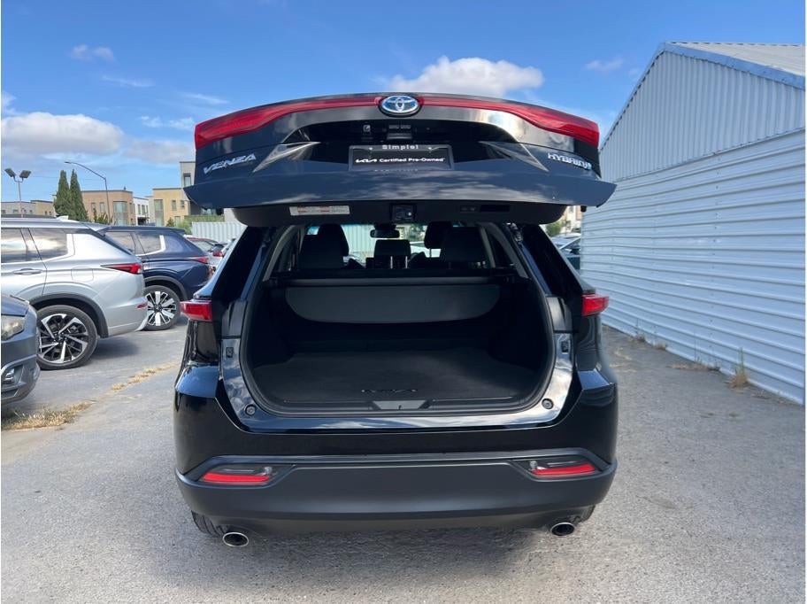 2021 Toyota Venza LE Sport Utility 4D