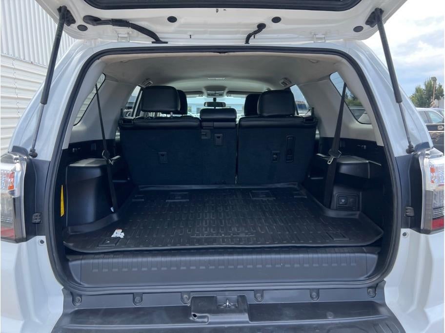 2019 Toyota 4Runner SR5 Sport Utility 4D