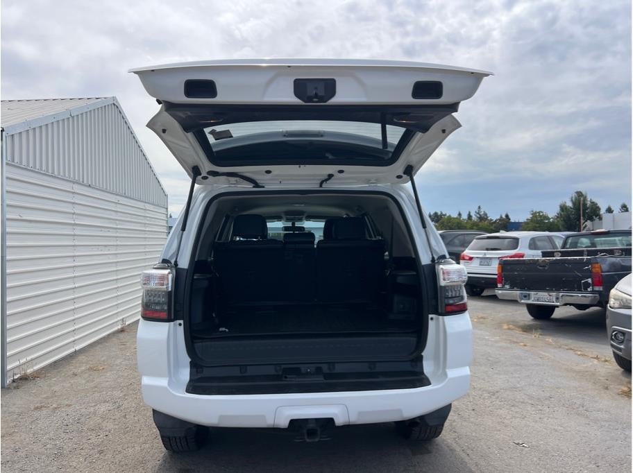 2019 Toyota 4Runner SR5 Sport Utility 4D