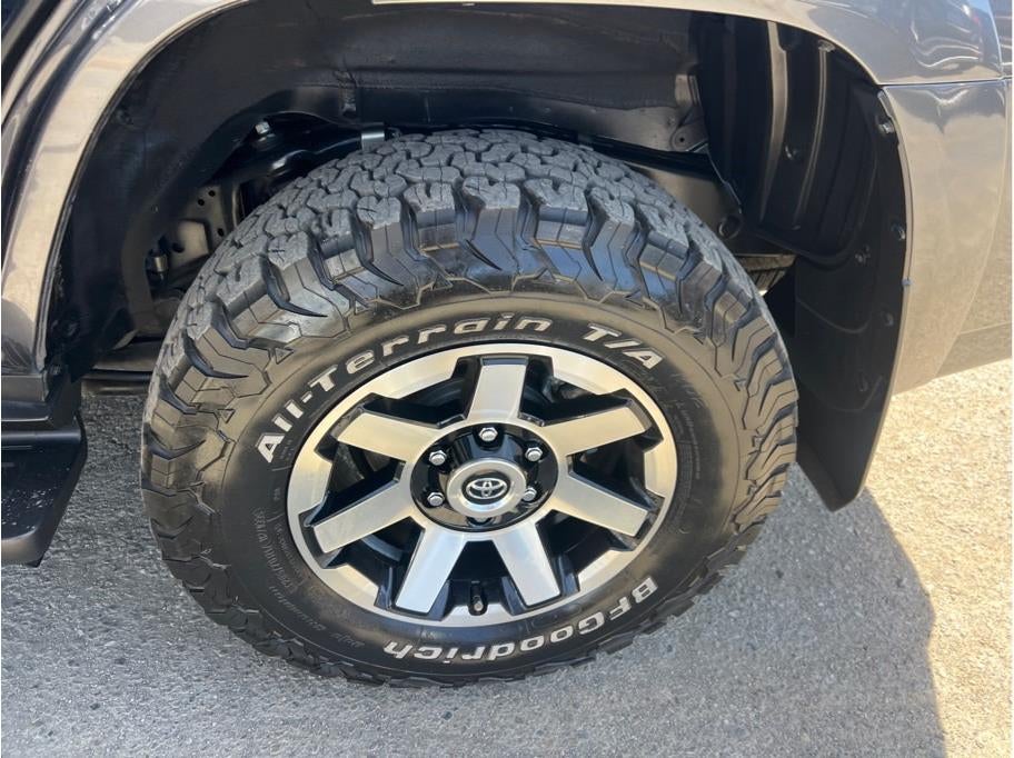 2023 Toyota 4Runner TRD Off-Road Premium Sport Utility 4D