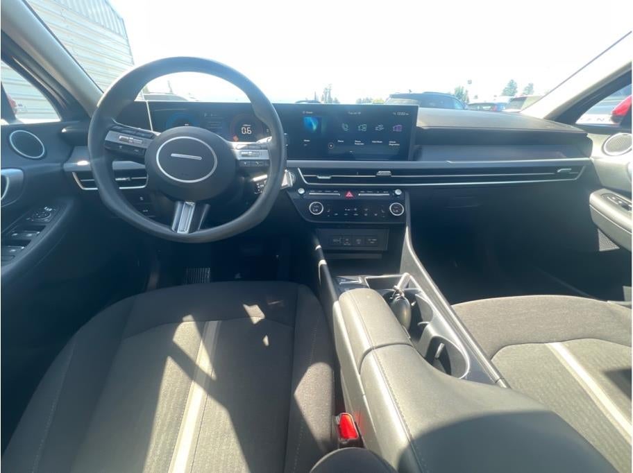 2024 Hyundai Sonata SEL Sedan 4D