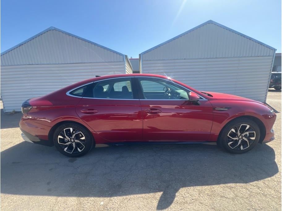 2024 Hyundai Sonata SEL Sedan 4D