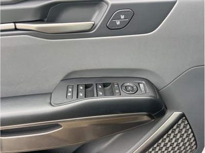 2024 Kia EV9 Light Long Range Sport Utility 4D