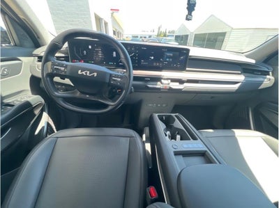 2024 Kia EV9 Light Long Range Sport Utility 4D