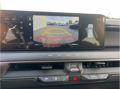 2024 Kia EV9 Light Long Range Sport Utility 4D